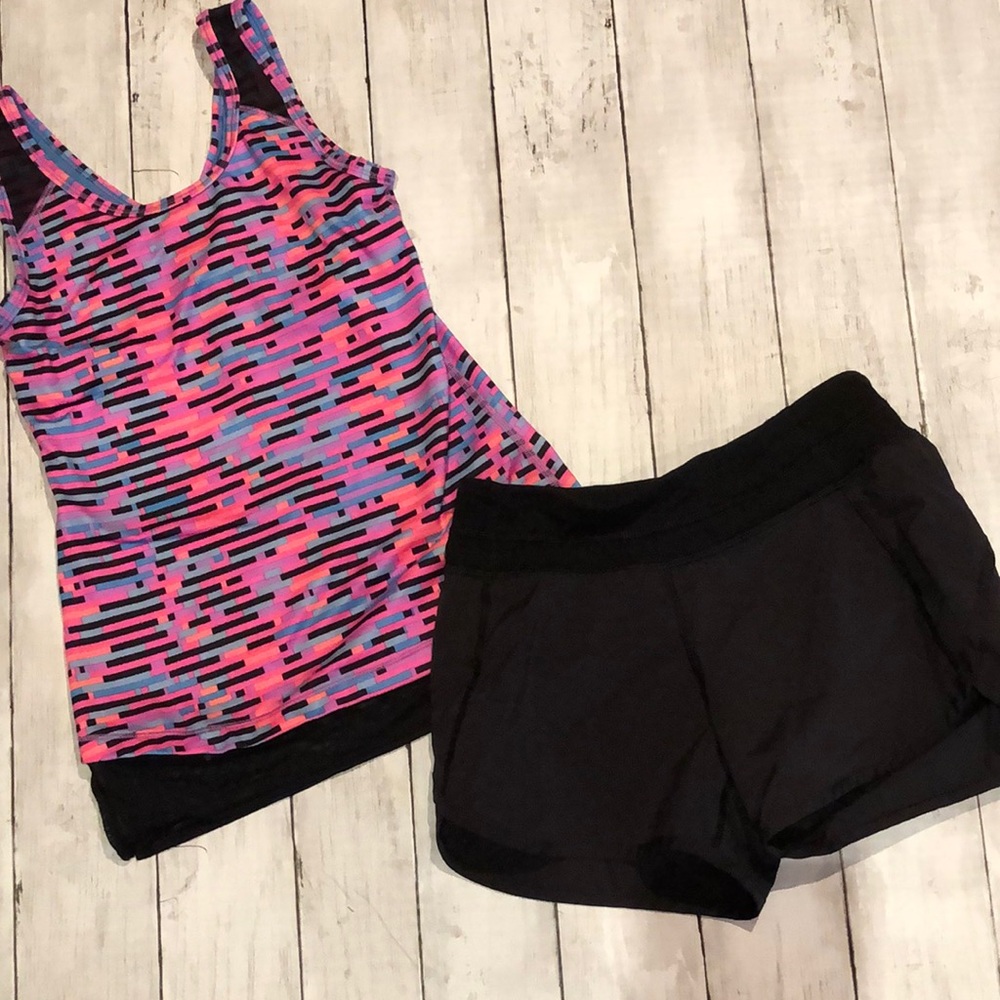 ⭐️Ivivva bundle- tank top & shorts